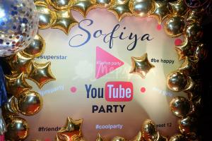 YouTube-12