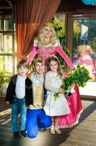 spyaschaya-krasavitsa-avrora-6