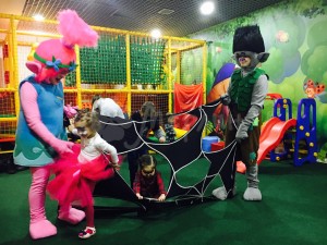 trolls-16