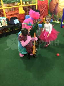 trolls-2